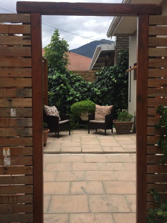 Rozenhof Guest Cottages George Esterno foto