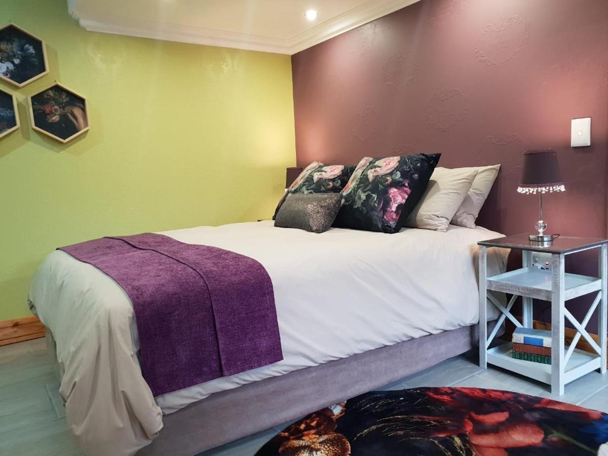 Rozenhof Guest Cottages George Esterno foto